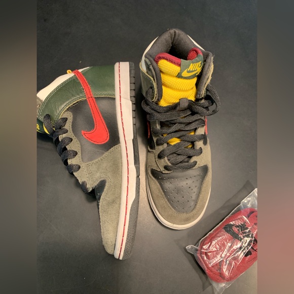 RARE SZ 4 PREOWNED (worn once) NIKE DUNK HIGH PRO SB BOBA FETT (not in OG box) - Picture 7 of 7